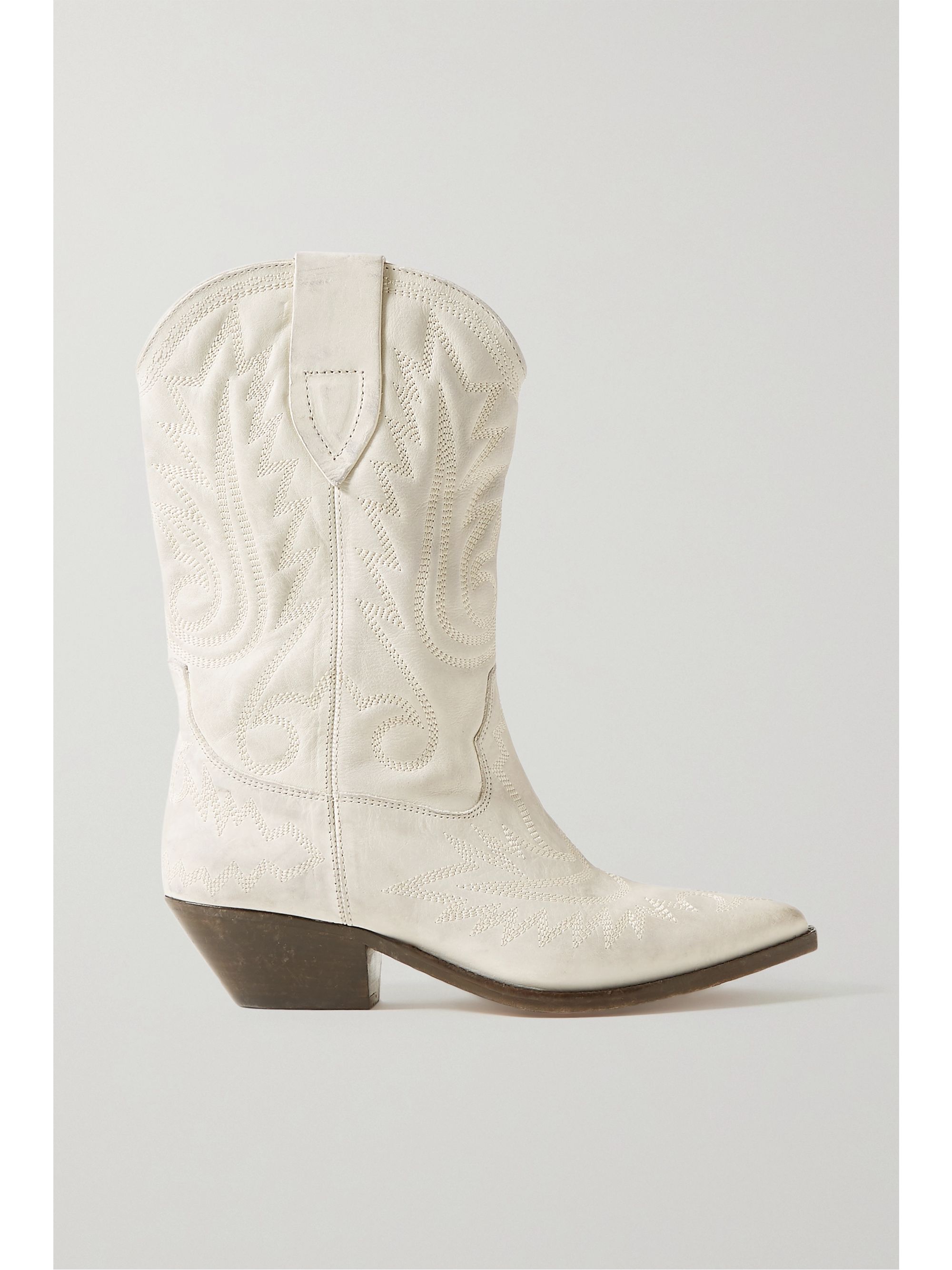 boots white