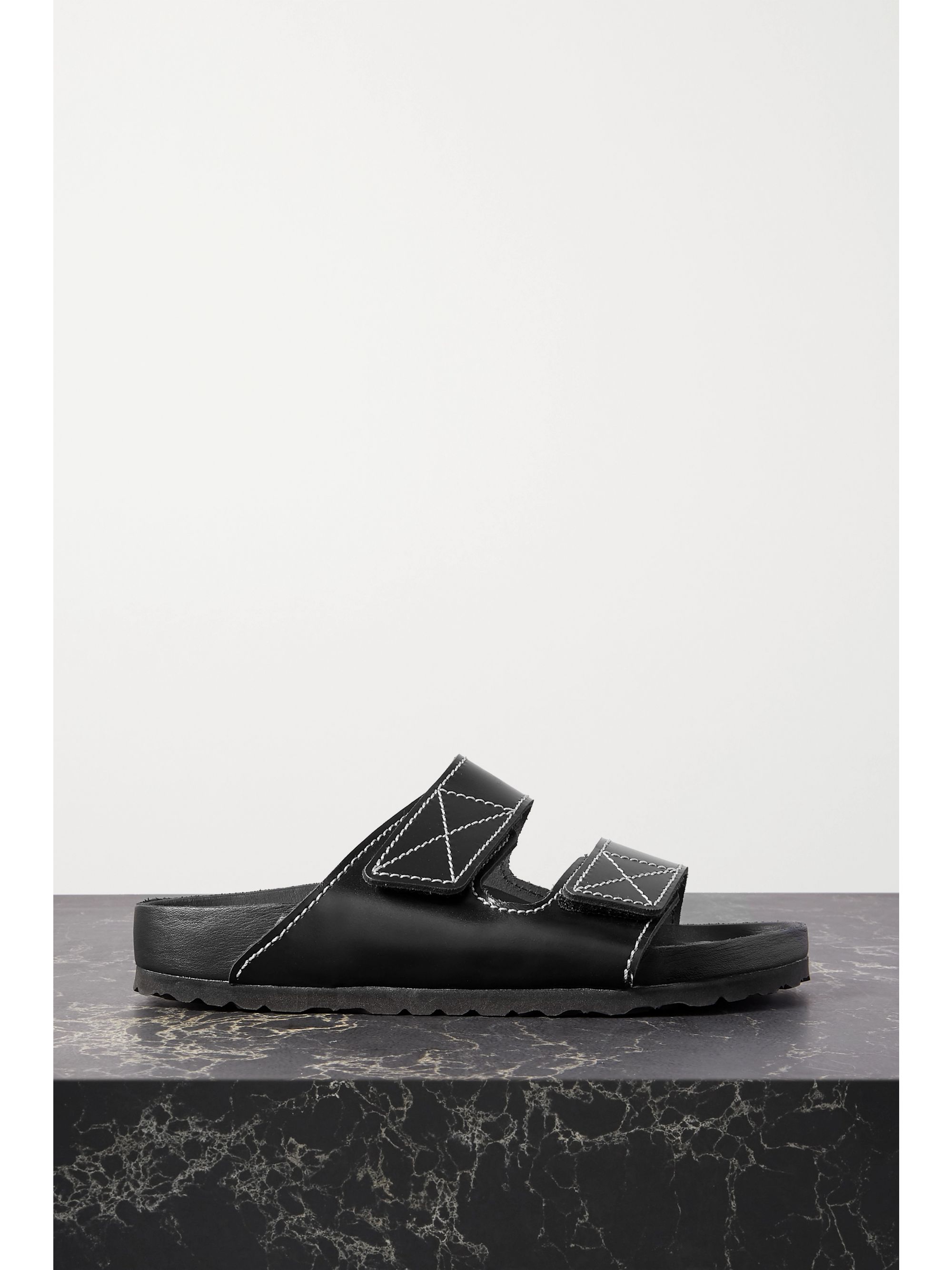 Schwarz Birkenstock Arizona Pantoletten Aus Glanzleder Mit Kontrastnahten Proenza Schouler Net A Porter