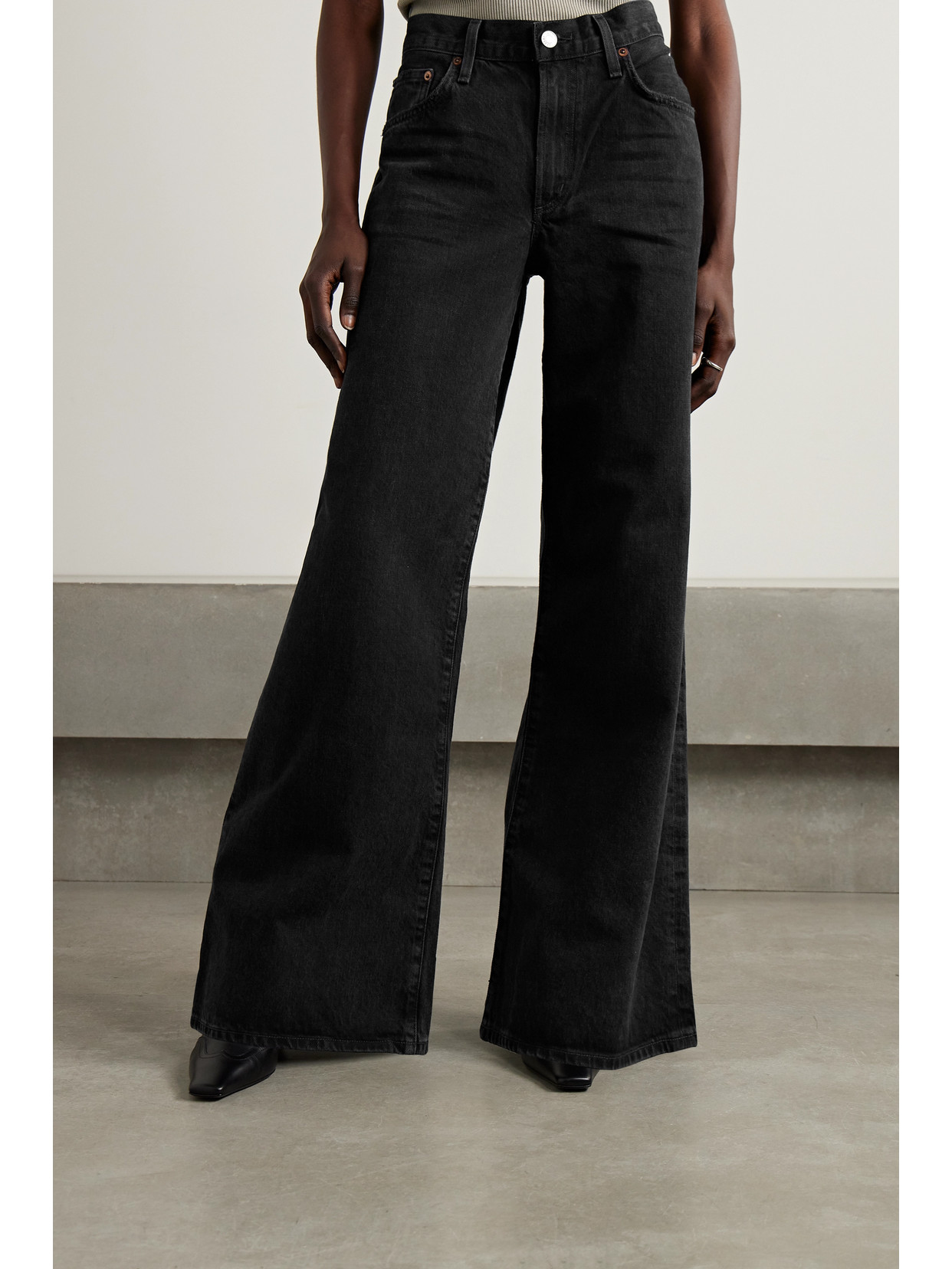 Clara Baggy Organic Low-Rise Flared Jeans