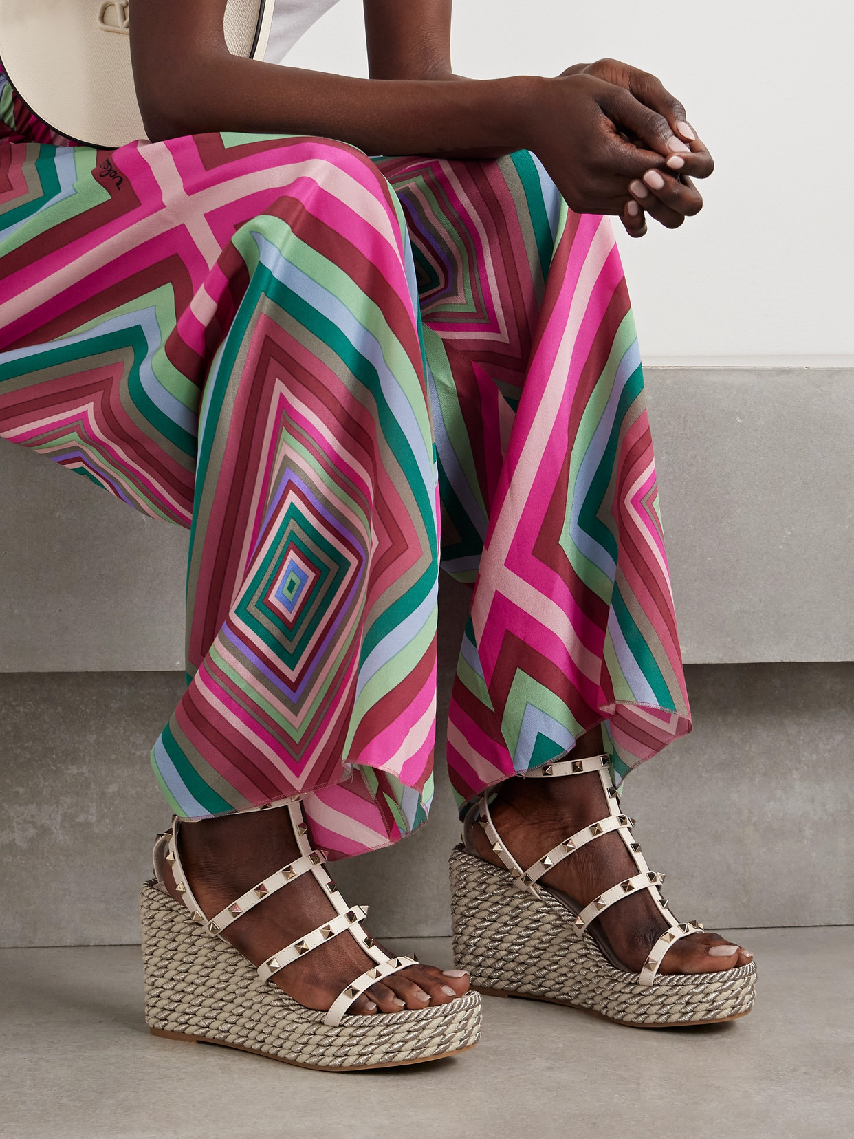 Garavani - Rockstud Torchon 105 Leather Espadrille Wedge