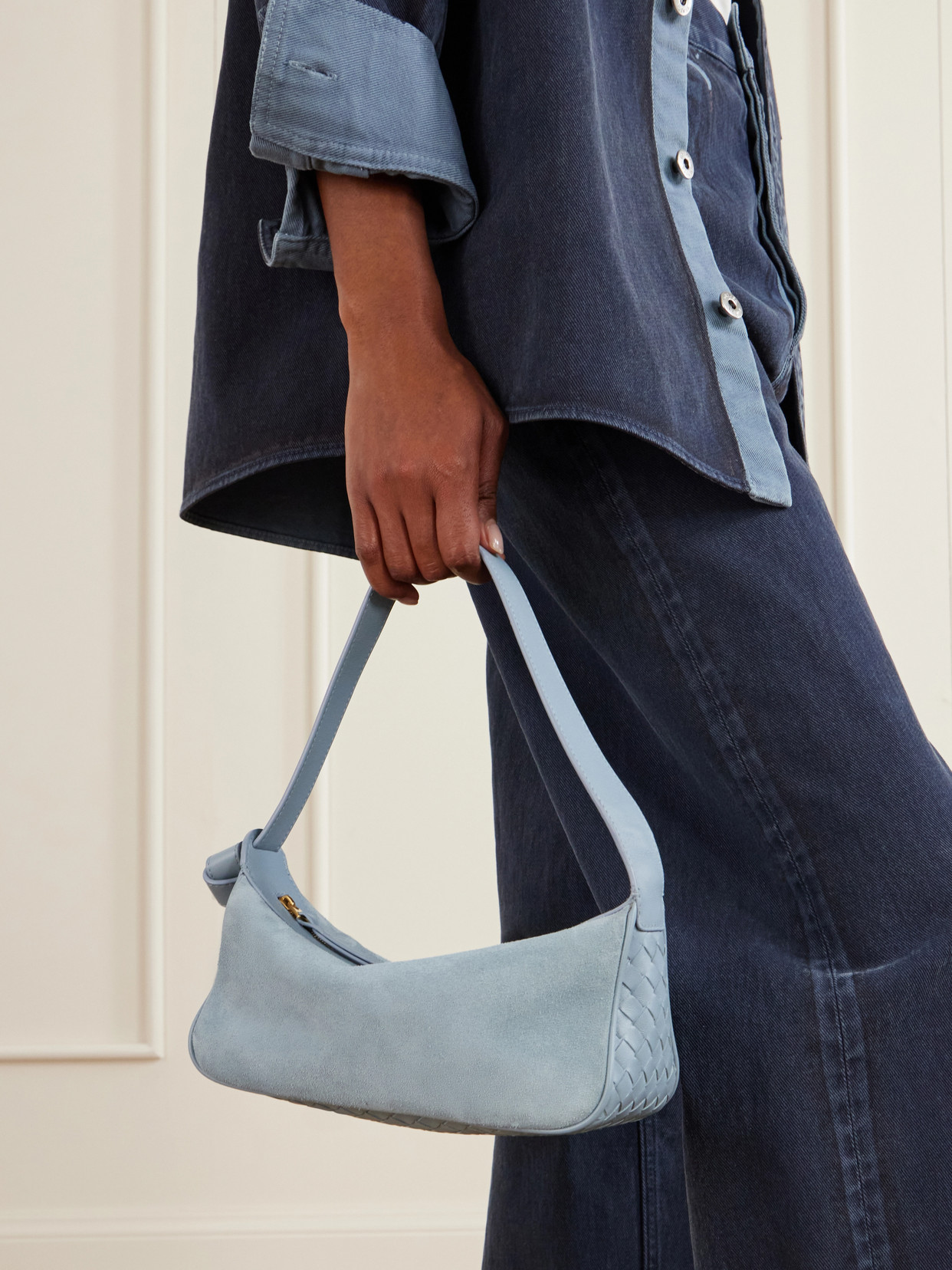 Nodo Intrecciato Shoulder Bag