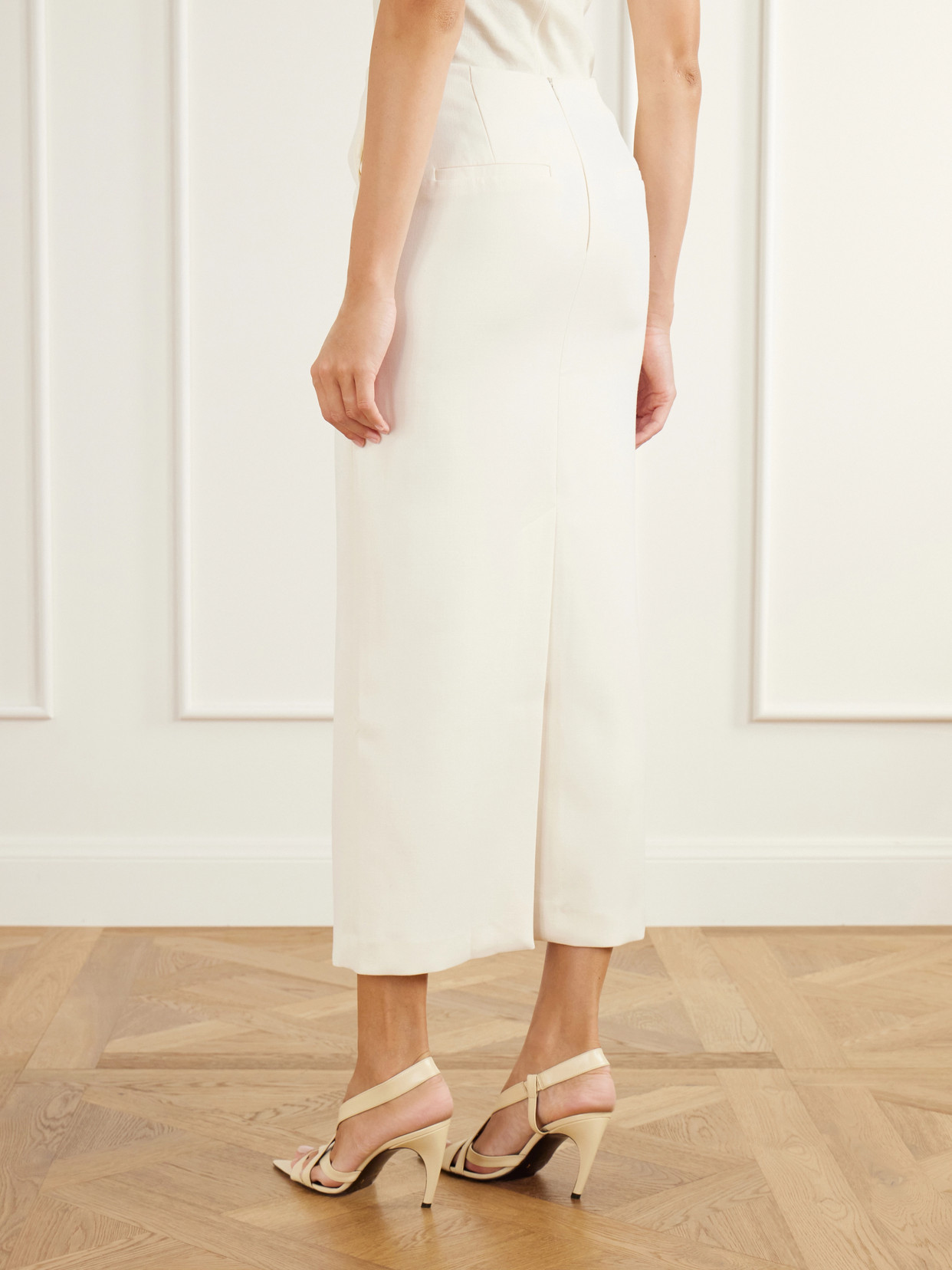 Bay Crepe Midi