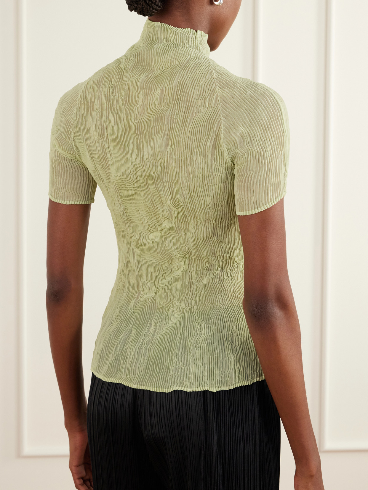 Twist Plissé-Chiffon Blouse