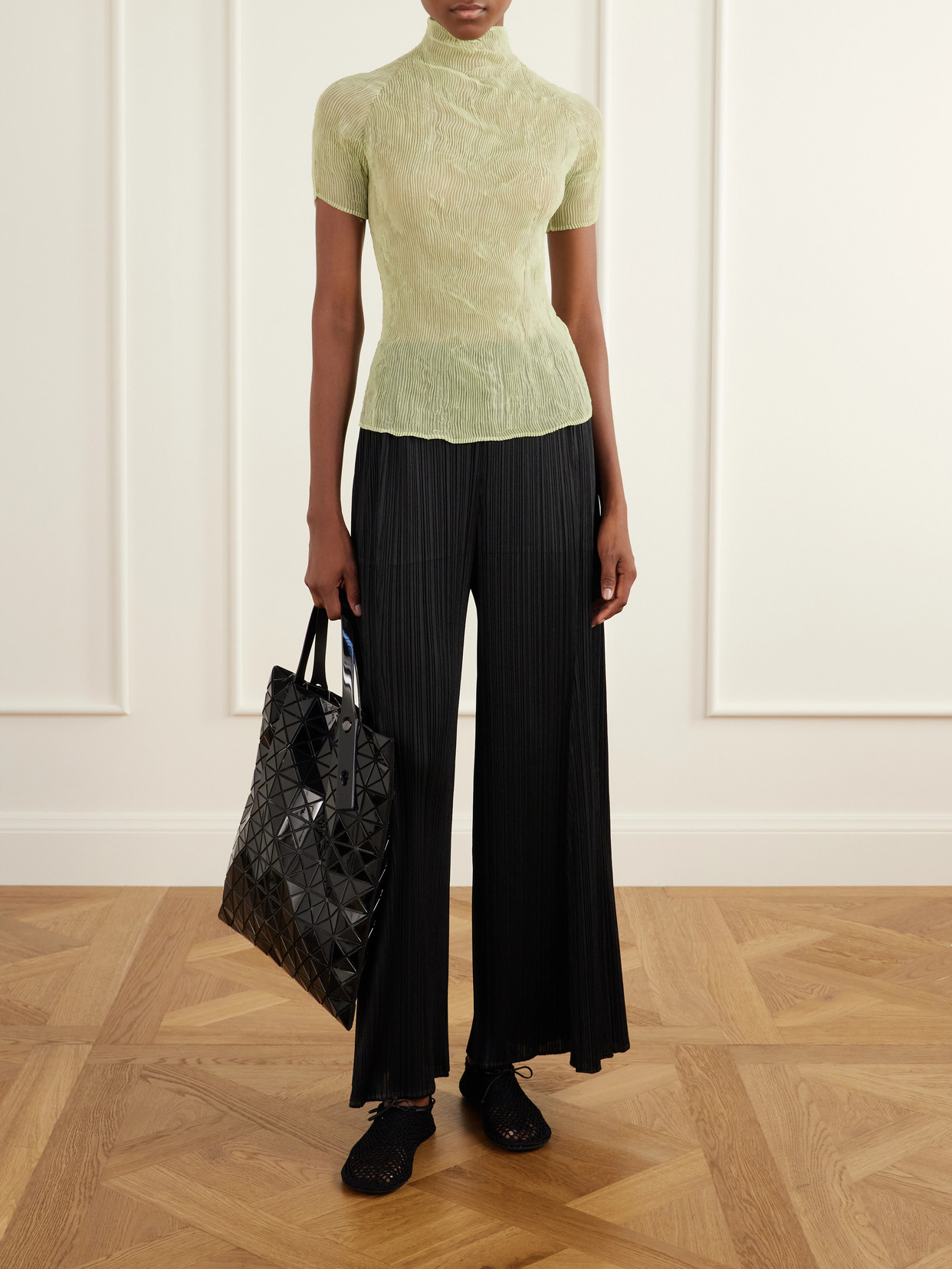 Twist Plissé-Chiffon Blouse