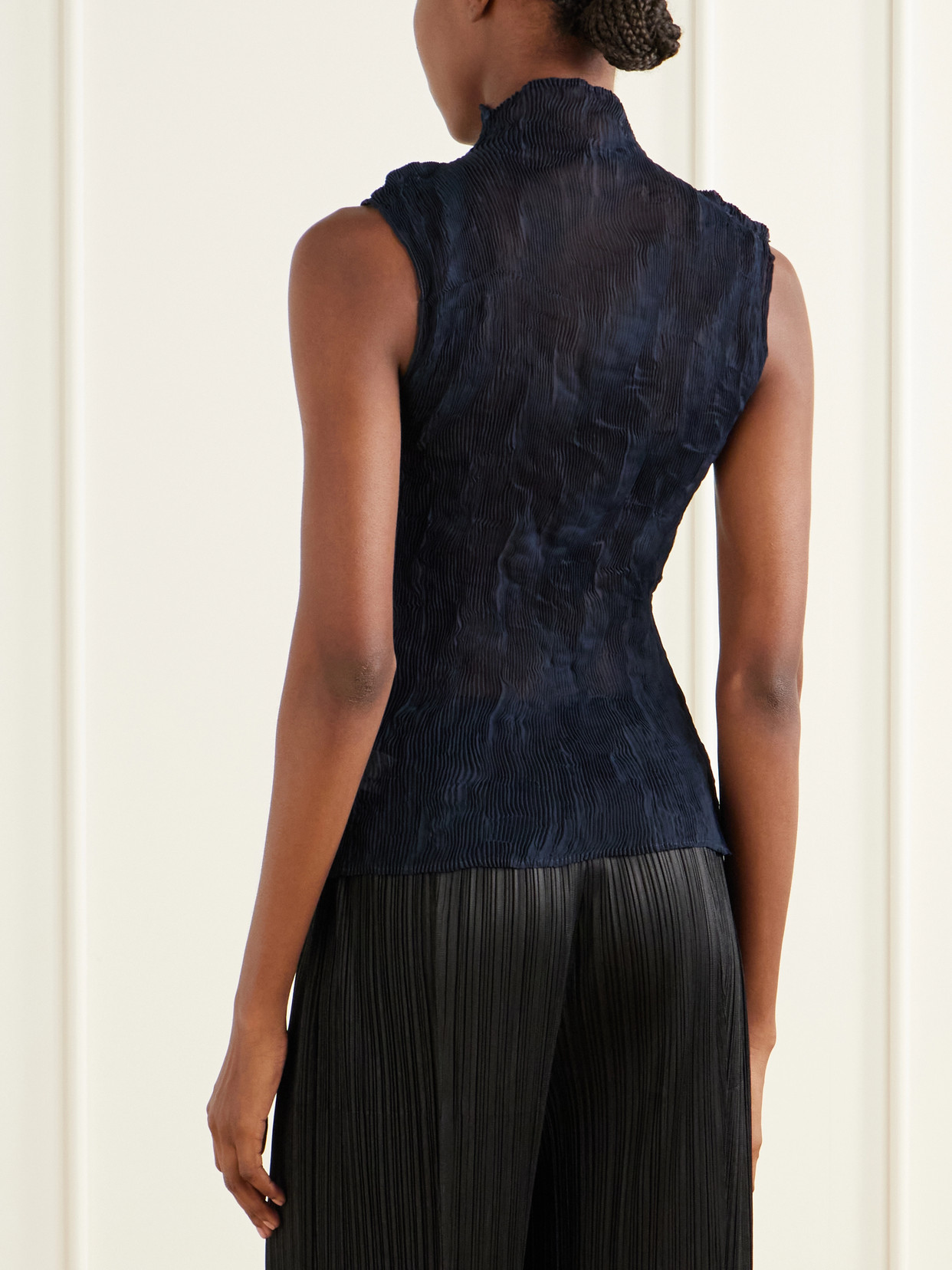 Twist Plissé-Chiffon Top