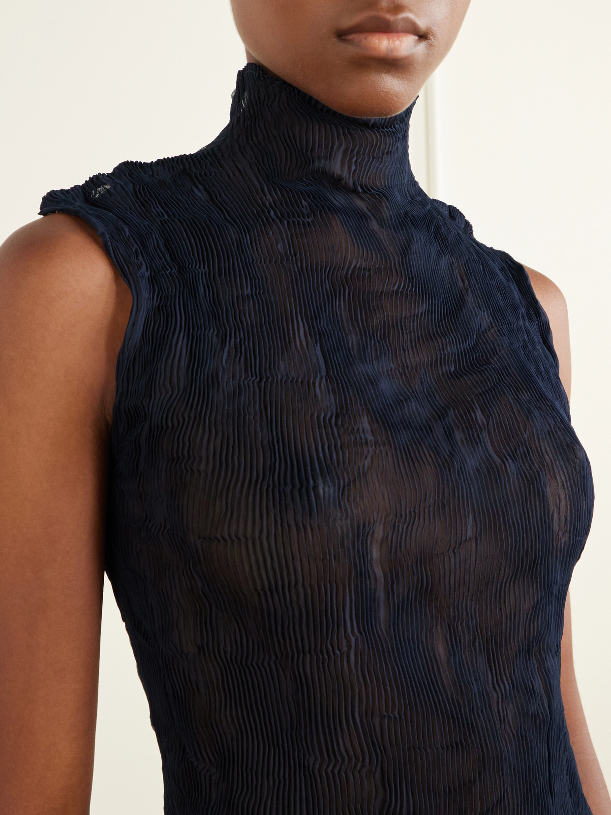 Twist Plissé-Chiffon Top